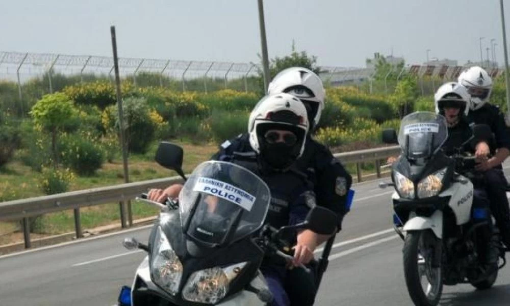 Παλαιό Φάληρο: Αστυνομικός της ομάδας ΔΙΑΣ παρέσυρε μία πεζή
